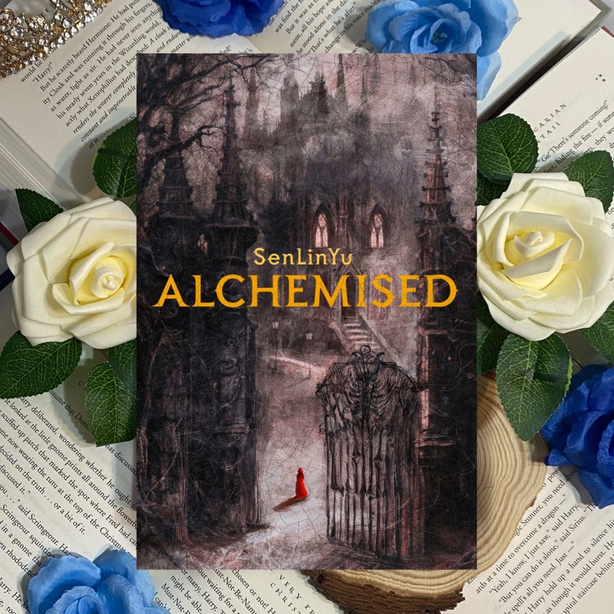 Portada de Alchemised - SenLiYu (tapa dura UK)